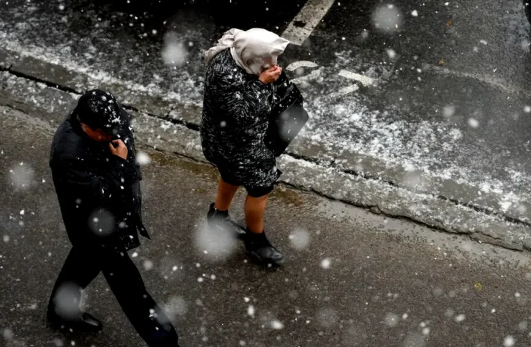 Meteo București: Strat de zăpadă de până la 15 cm și temperaturi minime de până la -10 grade