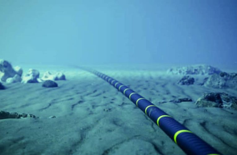 Navă cu legături rusești, reținută după avarierea unui cablu submarin strategic între Estonia și Finlanda