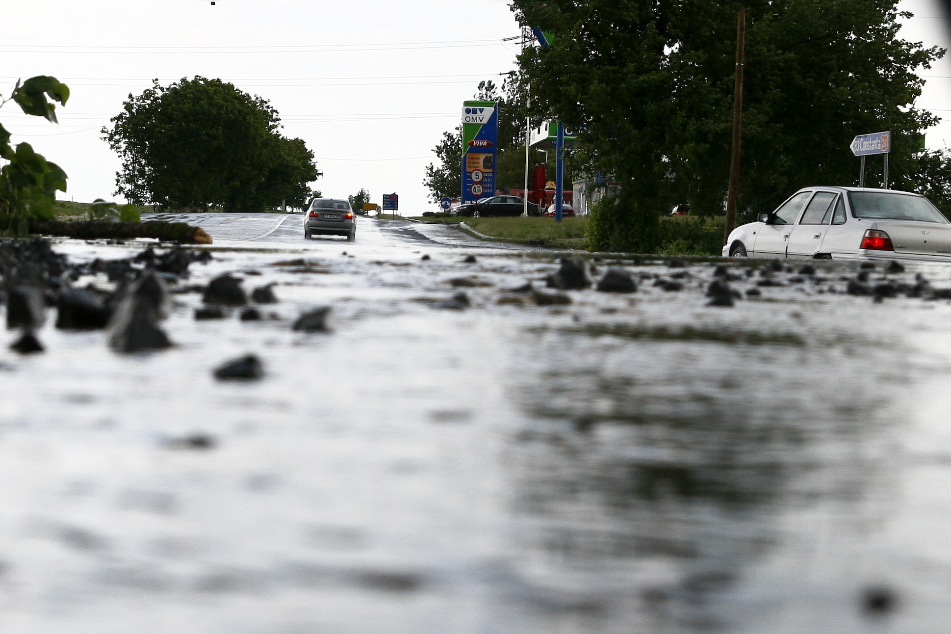 Ninsori abundente, viscol și ger – stratul de zăpadă depășește jumătate de metru
