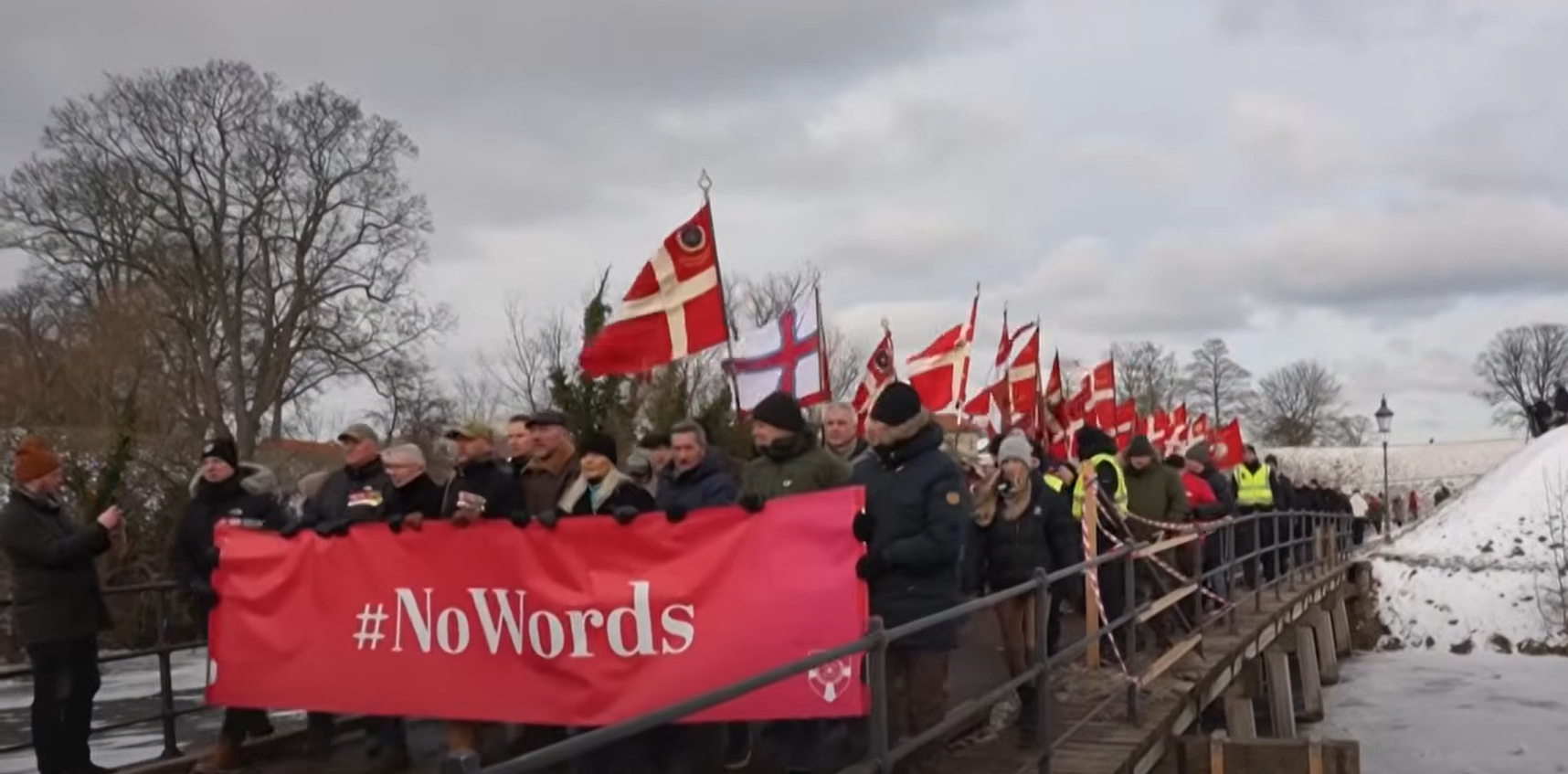 Protestatarii din Copenhaga se mobilizează în sprijinul veteranilor danezi după declarațiile lui Trump