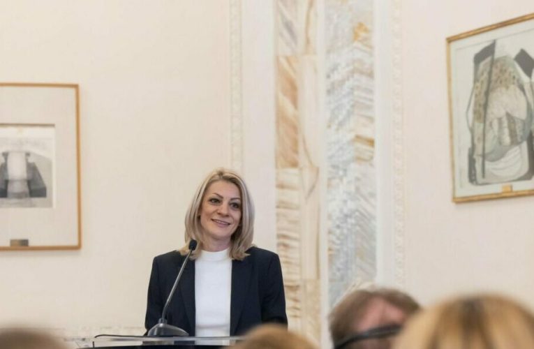 Reacție dură la proiectul PNL privind prostituția: „Copiii României nu trebuie să se prostitueze legal”