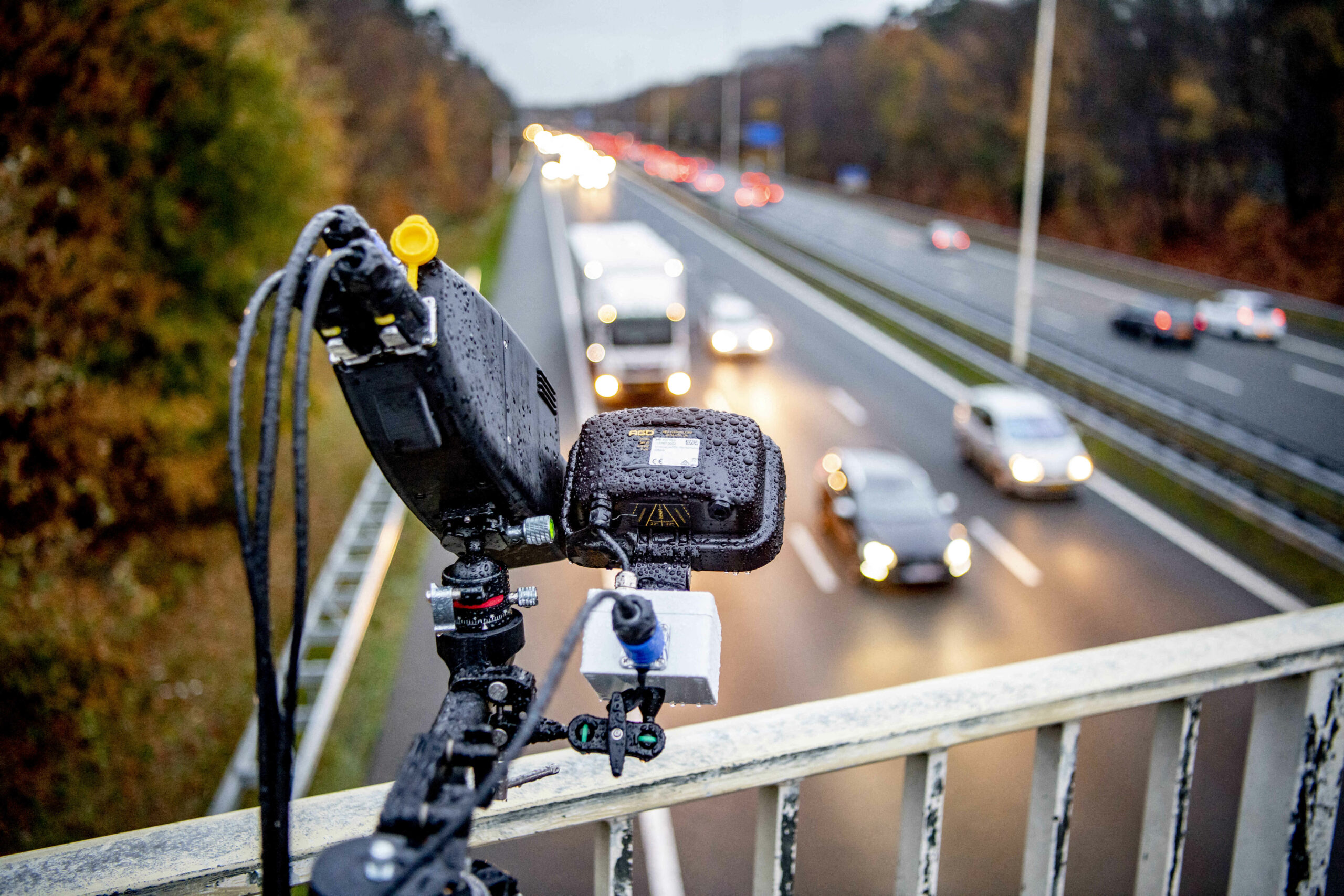 România amână implementarea sistemului e-Sigur. De când devin funcționale camerele radar și calculul vitezei medii