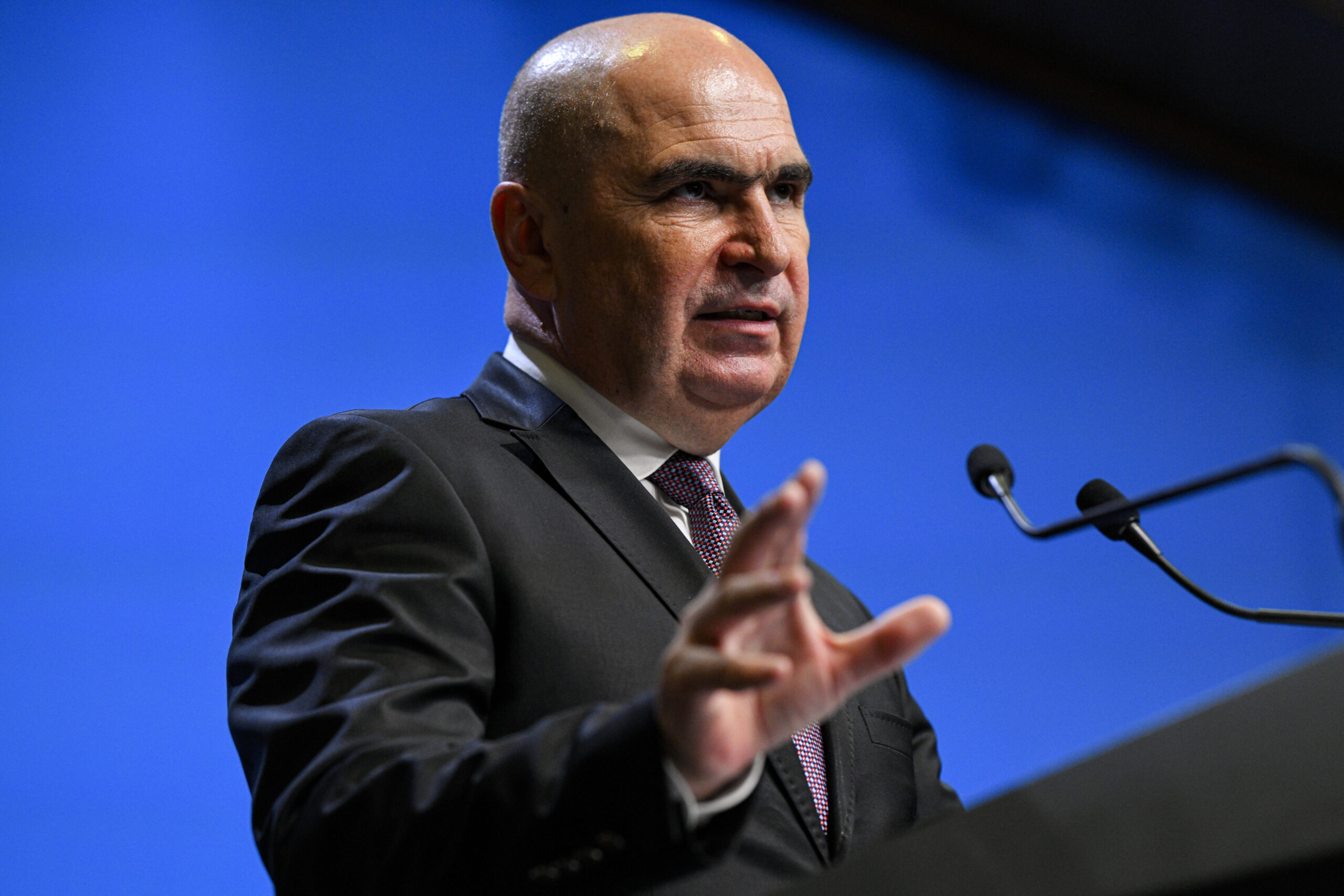 România și-a propus să finalizeze în acest an aderarea la OCDE, spune premierul Ilie Bolojan