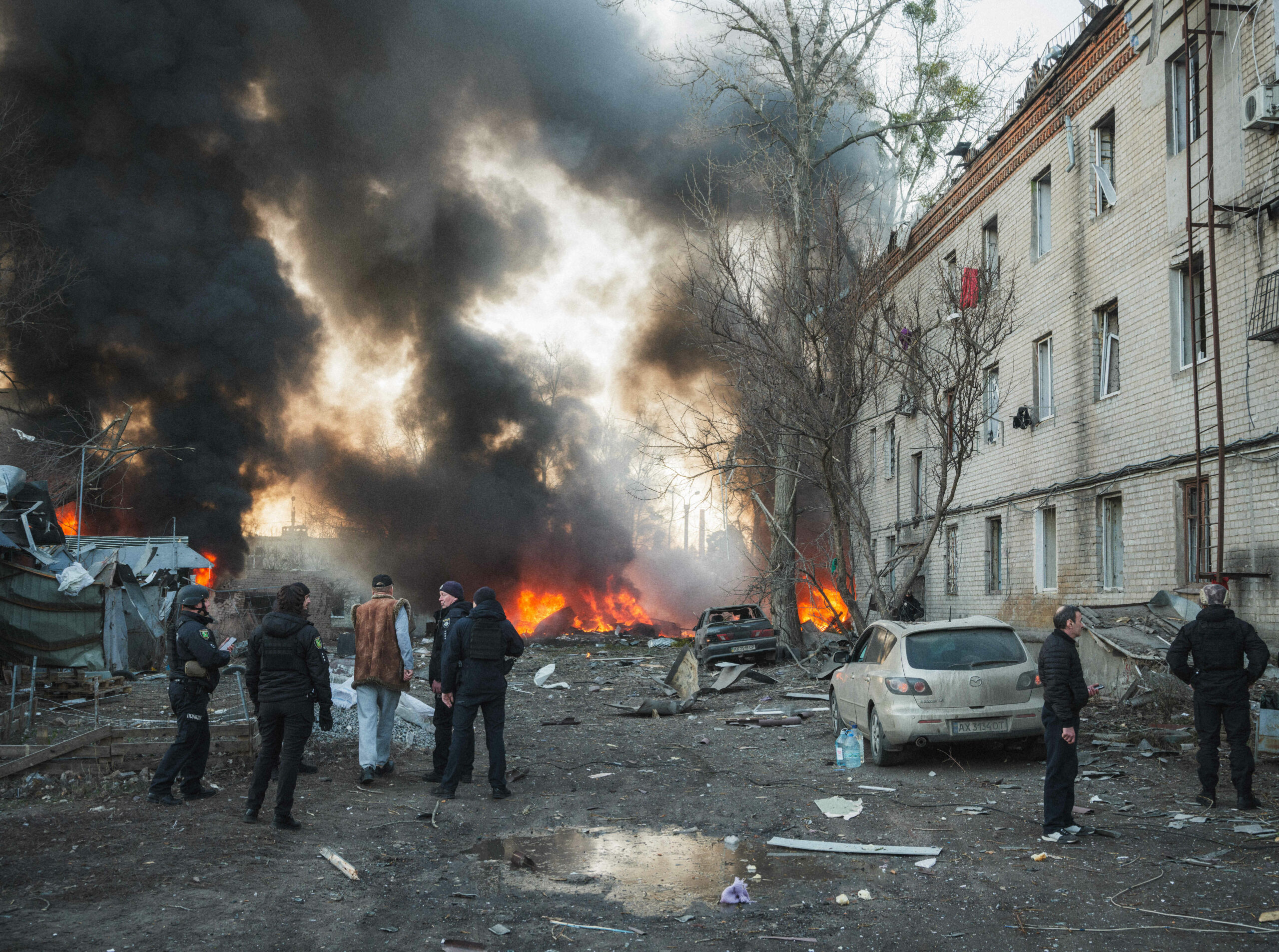 Rusia a atacat Ucraina cu peste 100 de drone și o rachetă balistică, la câteva ore după anunțul lui Trump privind un acord cu Putin