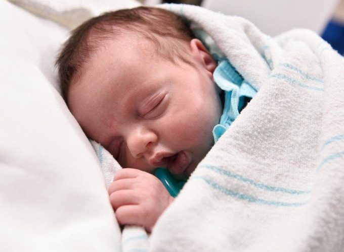 Se ordonă retragerea totală a mai multor alimente pentru copii la nivel european din cauza unei toxine periculoase