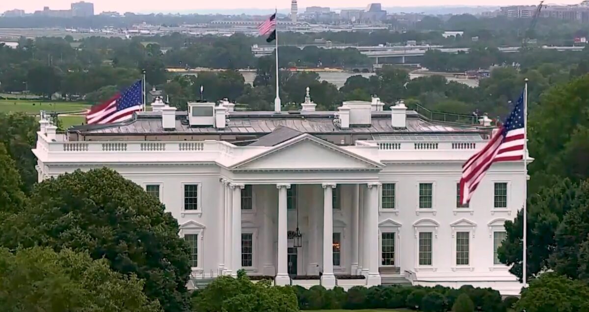 Senatul american propune o moțiune pentru limitarea puterilor de război ale lui Trump