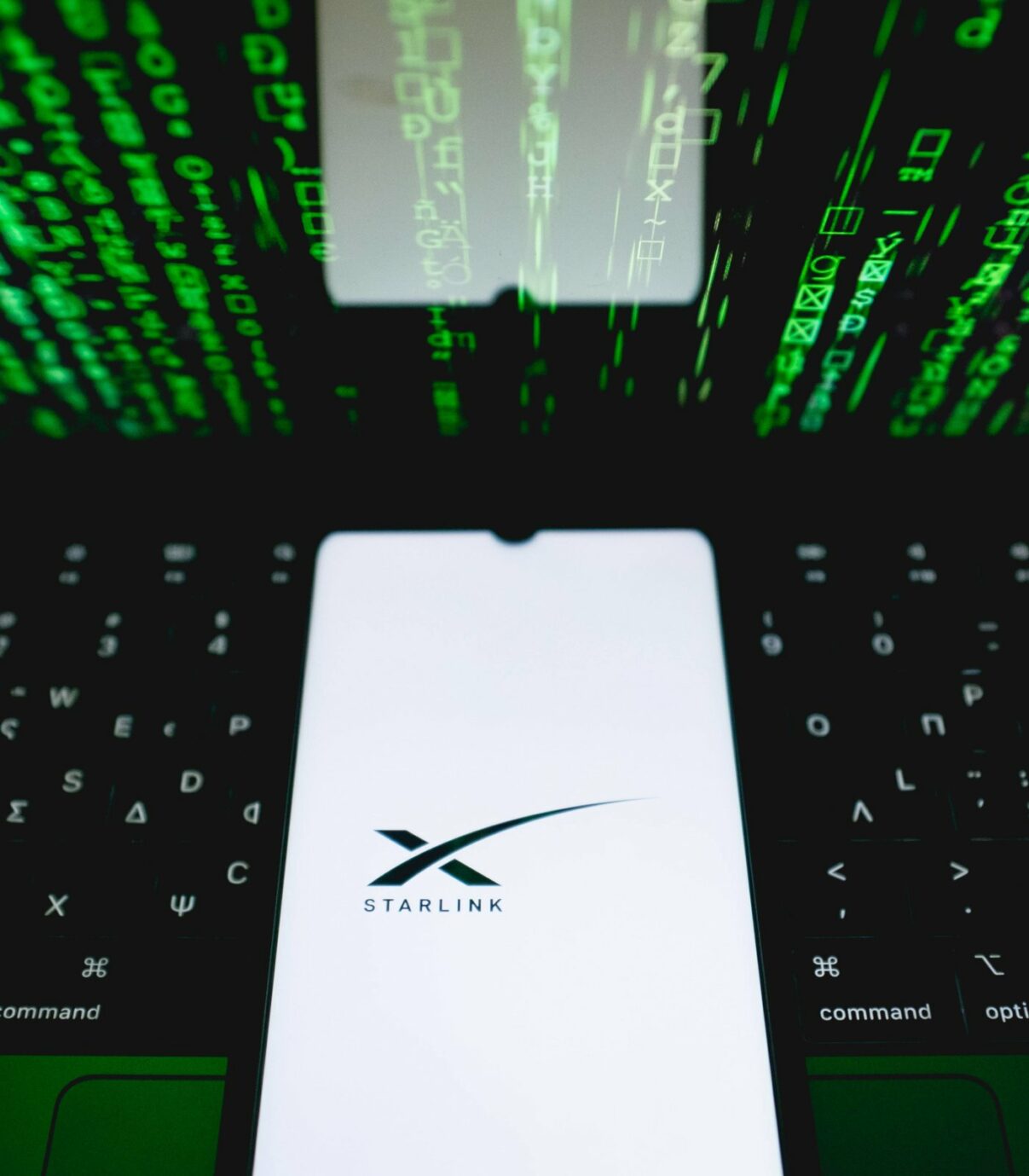 Starlink, alternativă la internetul blocat în Iran. Poate funcționa independent de rețelele statului