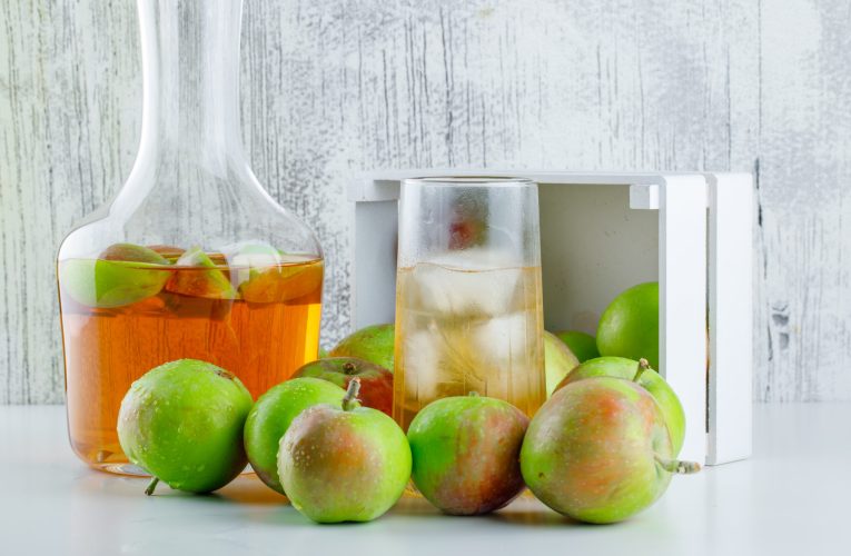 Trump interzice sucurile de fructe și încurajează consumul de carne roșie și unt