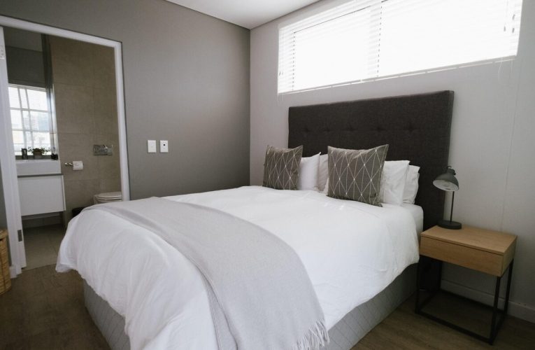 Un hotel din Minnesota a anulat rezervările pentru agenții de imigrare