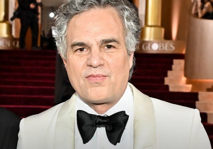 Unele vedete au purtat insigne în semn de protest împotriva ICE la Globurile de Aur