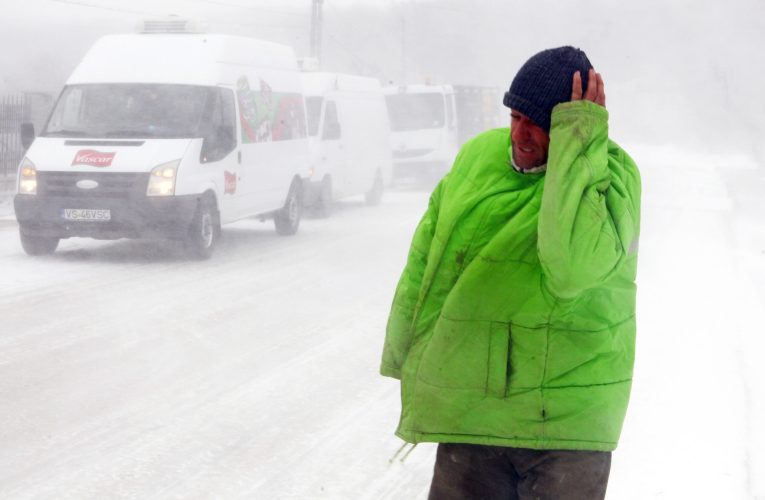 Anunțul meteorologilor: Ninsori, viscol și ger până miercuri în toată țara