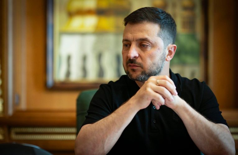 Armata ucraineană a eliberat 300 de kilometri pătrați în urma unei contraofensive în sudul țării, anunță Zelenski