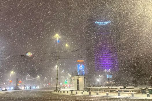 București sub Cod portocaliu: Trafic aproape paralizat și intervenții pe Aeroportul Otopeni