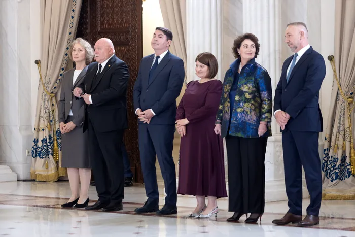 CCR a publicat motivarea pe pensiile magistraților. Ce pensie medie are un român în sistemul public și ce pensie are un magistrat. Legea merge la promulgare, la Președintele Nicușor Dan