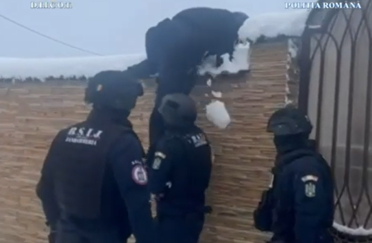 Dădeau bani cu camătă, iar la scadență amenințau cu moartea. Gruparea din Dâmbovița, destructurată