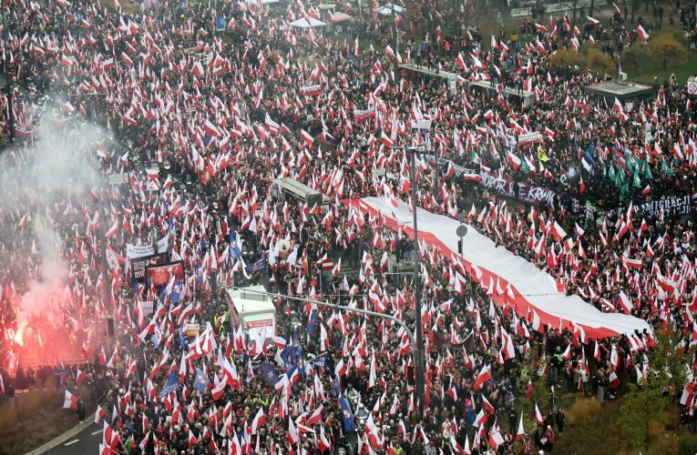 După Germania, Polonia vizează și Rusia. Varșovia pregătește o cerere de despăgubiri pentru crimele din era sovietică