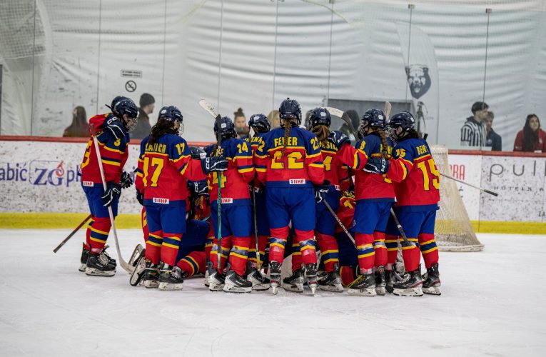 Echipa României învinge Thailanda și urcă pe primul loc la Mondialul feminin de hochei Divizia III/Grupa A