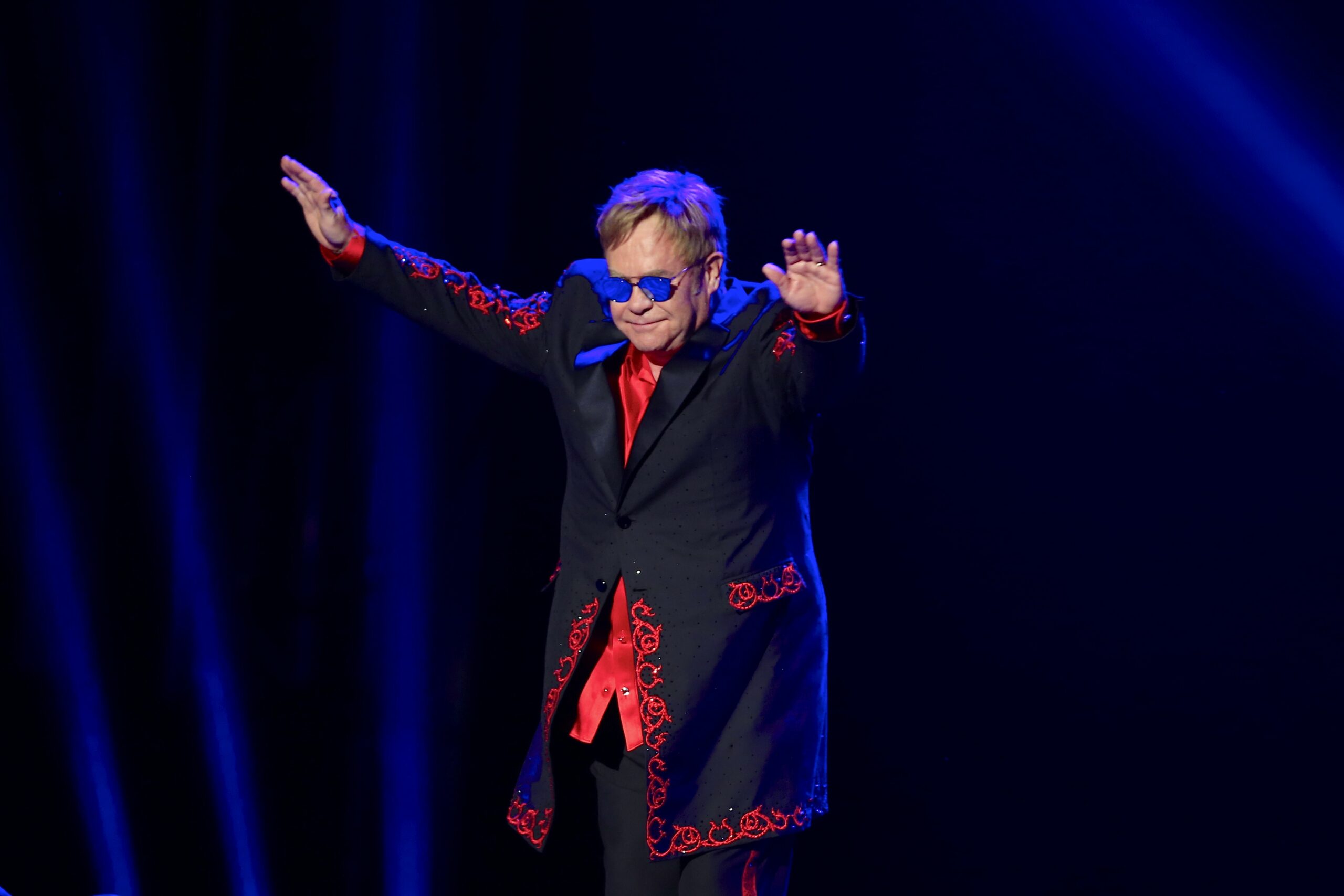 Elton John depune mărturie împotriva editorului Daily Mail: „Nu vorbiți cu presa”-a spus prietenilor