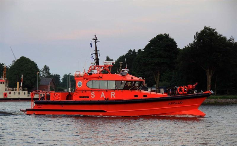 Evacuare medicală de urgență în largul Sulinei: un marinar preluat de salvatori