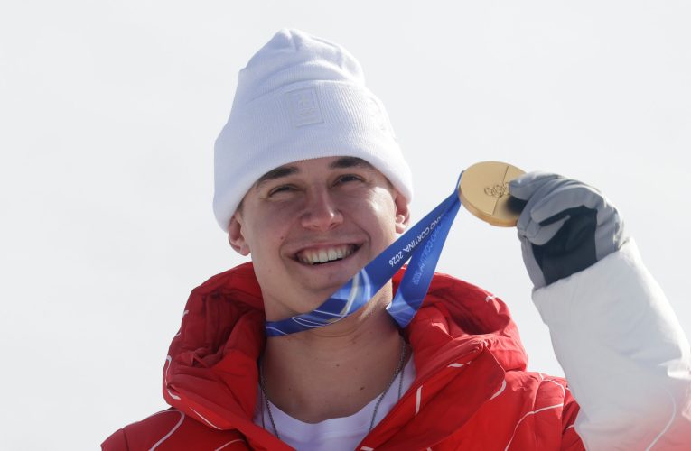 Franjo von Allmen intră în istorie la Milano Cortina 2026. Trei medalii de aur pentru un sportiv la schi alpin după 58 de ani