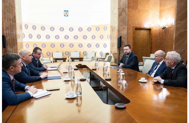 Ilie Bolojan, discuții cu reprezentanții TUI Group, companie care a intrat pe piața din România