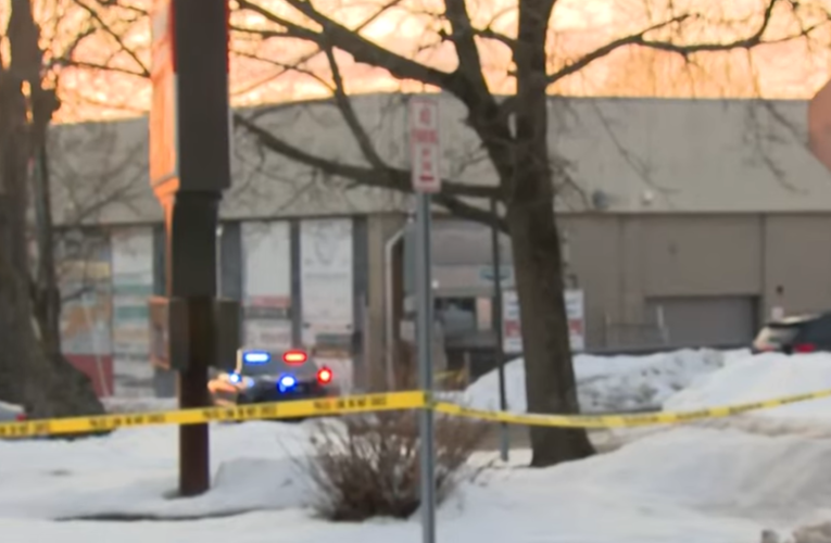 Împușcături la un meci de hochei pentru tineri din Rhode Island: 3 morți