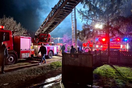 Incendiu la o biserică din Teleorman. Acoperișul s-a prăbușit