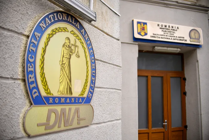 Interceptări DNA în dosarul apropiatului lui Gruia Stoica care insista să preia cu 500.000 de euro o clădire din București: „Am ok-ul să mă întâlnesc cu Coldea/ Mă omoară ăsta al meu. Îmi dai gloanțe?/ Da, boss, da` ți-am desenat… Sunteți niște retarzi”. 5 tranșe de 100.000 de euro urmau să fie date, mai puțin de sărbători