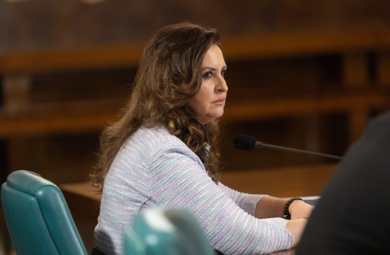 Intotero: Guvernul Bolojan guvernează împotriva societății, deciziile nu mai pot fi luate dictatorial