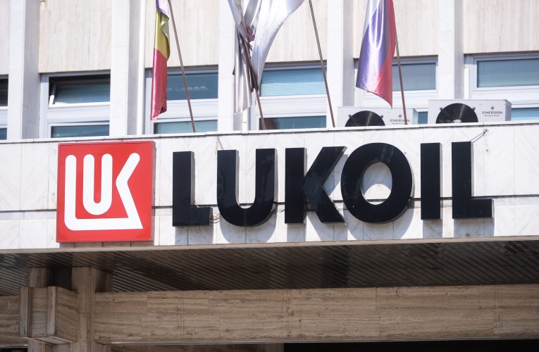 Lukoil invocă forța majoră la Trident și dă statul român în judecată. Miza: ieșirea din proiectul strategic din Marea Neagră