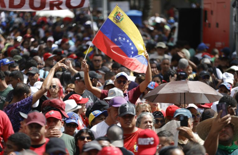 Mii de venezueleni au ieșit în stradă la Caracas pentru eliberarea lui Nicolás Maduro