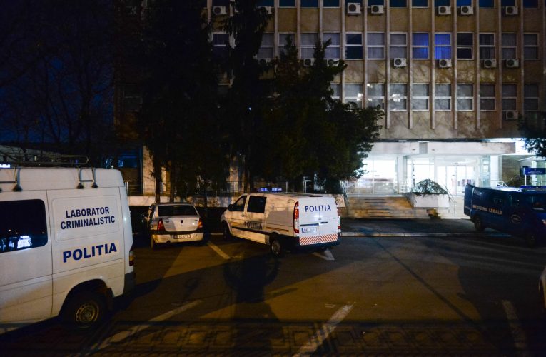 O femeie de 31 de ani din Capitală a murit, după ce a căzut în gol 9 etaje