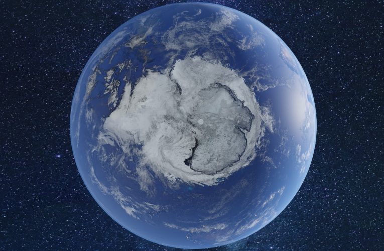 Oamenii de știință au descifrat misterul „gropii gravitaționale” din Antarctica