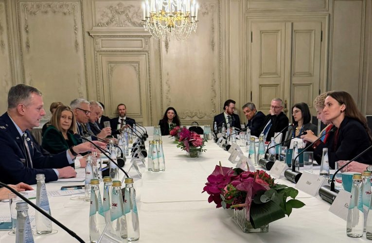 Oana Țoiu, discuții cu generalul Grynkewich despre determinarea NATO pentru descurajarea și apărarea în regiunea Mării Negre în cadrul oferit de misiunea NATO Santinela Estului