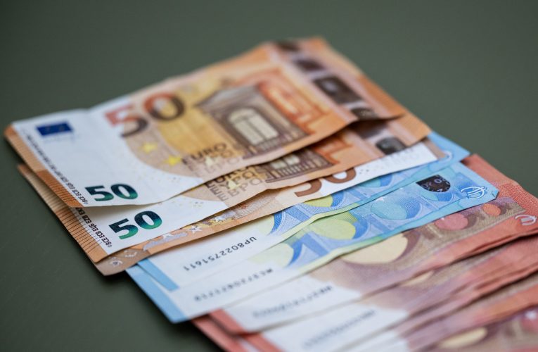 Oficial BCE: Europa trebuie să se pregătească să joace un rol mai important în finanțele globale