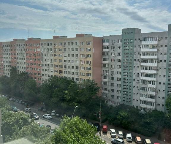 Prețul apartamentelor vechi cu trei camere continuă să urce în București