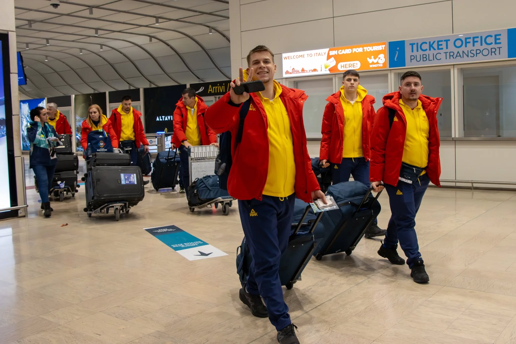 Primii sportivi români au ajuns în Satul Olimpic de la Cortina