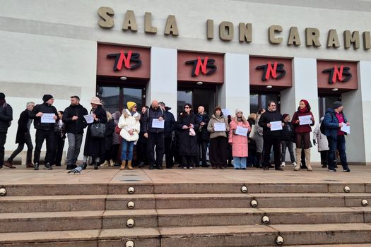 Protest la TNB față de proiectul pilot al Ministerului Culturii privind evidența timpului de muncă