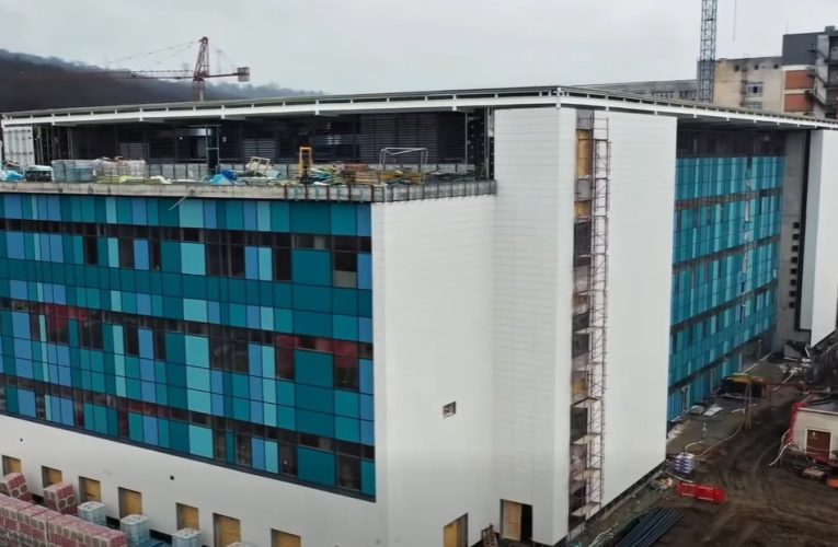 Rogobete: România are nevoie de centre de arși. Și, în sfârșit, le va avea // Stadiul centrului de la Târgu Mureș