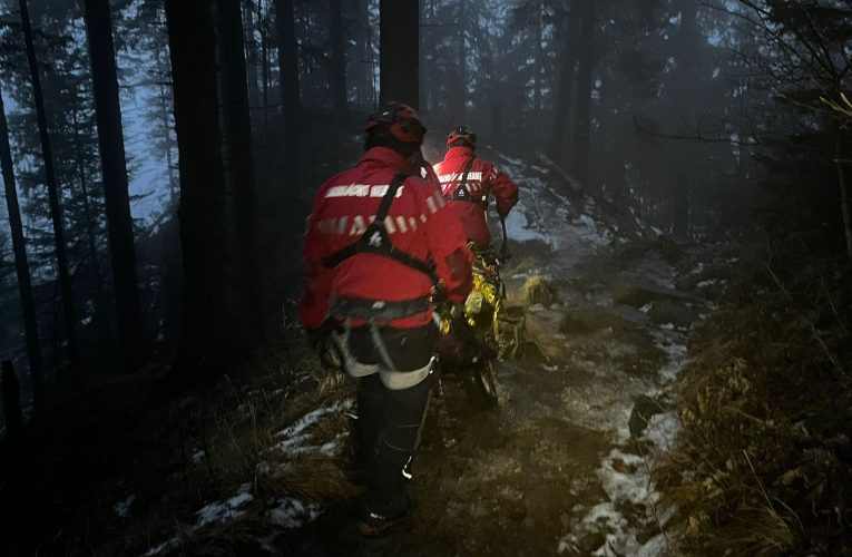 Salvamont: 56 de cetățeni din toată țara, blocați pe munte, au solicitat ajutor