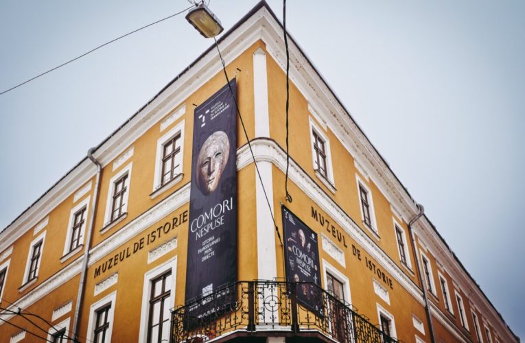 Tăblițele de la Tărtăria, din nou în centrul unei controverse istorice: sunt sau nu cea mai veche scriere din lume?