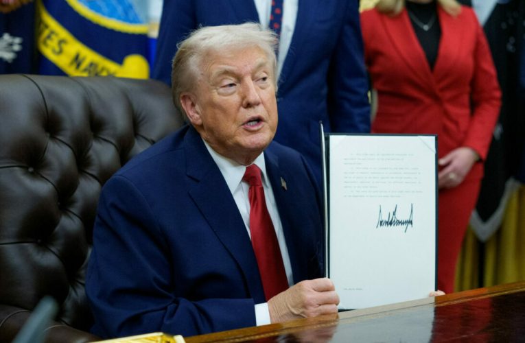 Trump elimină baza legală a regulilor anti-poluare din SUA. „Totul pentru bani”, spune Obama