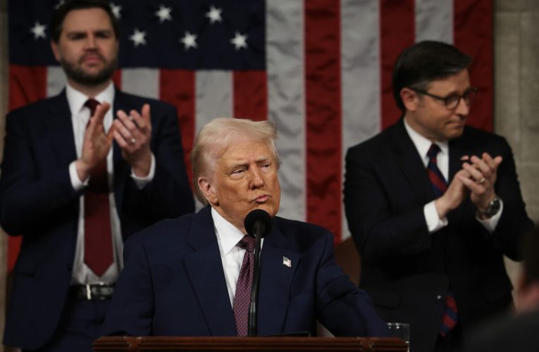 Trump nu renunță la ideea unui nou mandat: Ar trebui să fie al treilea dar se întâmplă lucruri ciudate