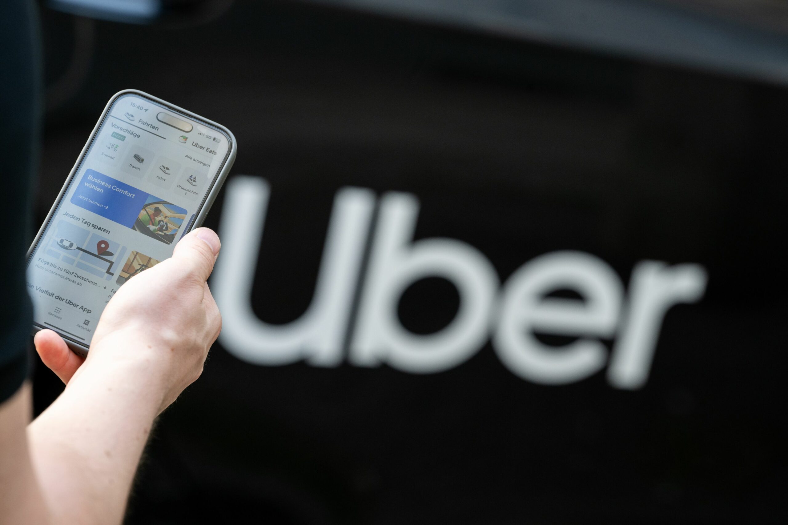 Uber pierde primul proces legat de un abuz sexual comis de un șofer al companiei