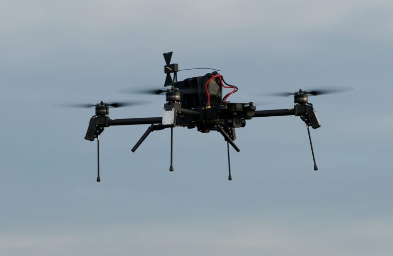 Ucraina prezintă drona-bombardier „Linza 3.0”, cu navigație optică și rază de 15 km