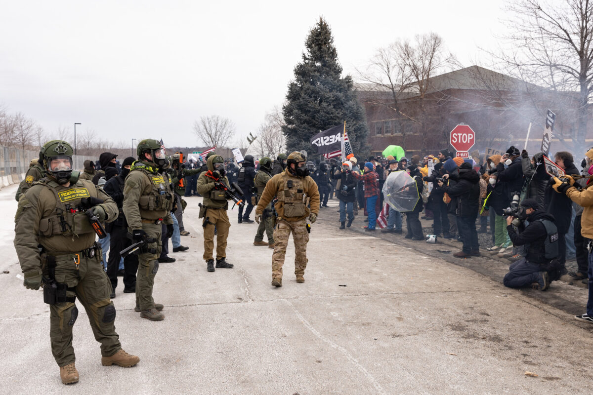 Un irlandez cu permis de muncă american valabil a fost reținut de agenții de imigrări timp de cinci luni