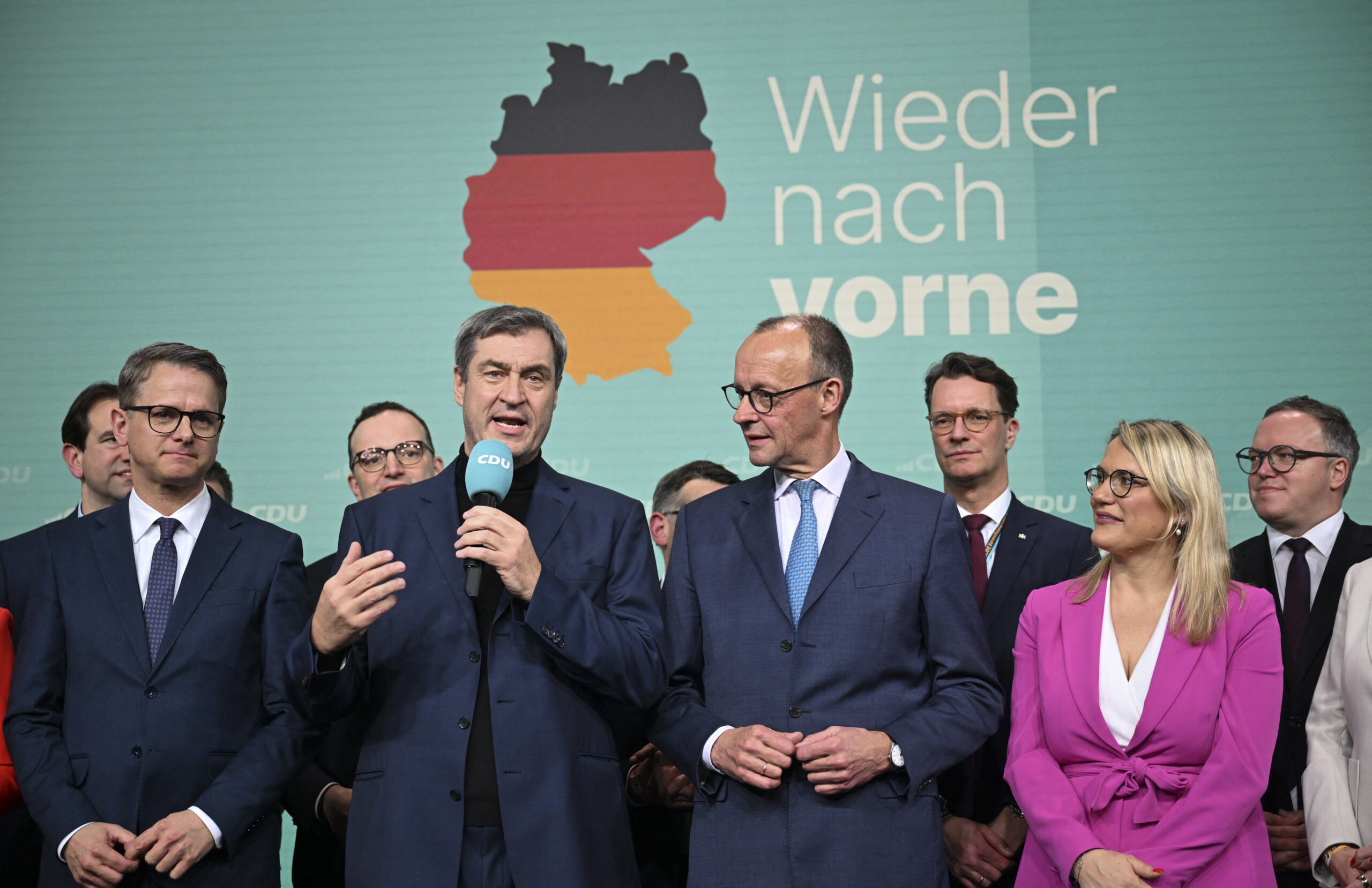 Un lider din Germania vrea ca angajații să lucreze o oră în plus pe săptămână pentru relansarea economiei