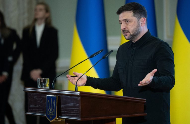 Zelenski, interviu pentru presa franceză: „Dacă Ucraina nu îl oprește pe Putin, acesta va invada Europa”