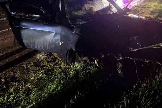 Accident grav în cursul nopții în județul Cluj: Două autoturisme implicate, cinci persoane încarcerate