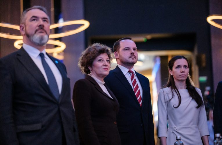 Alexandru Rogobete la Gala Colegiului Medicilor: „Este un moment important pentru sănătatea românească. Astăzi medicina în România nu se mai face cu mâinile goale”